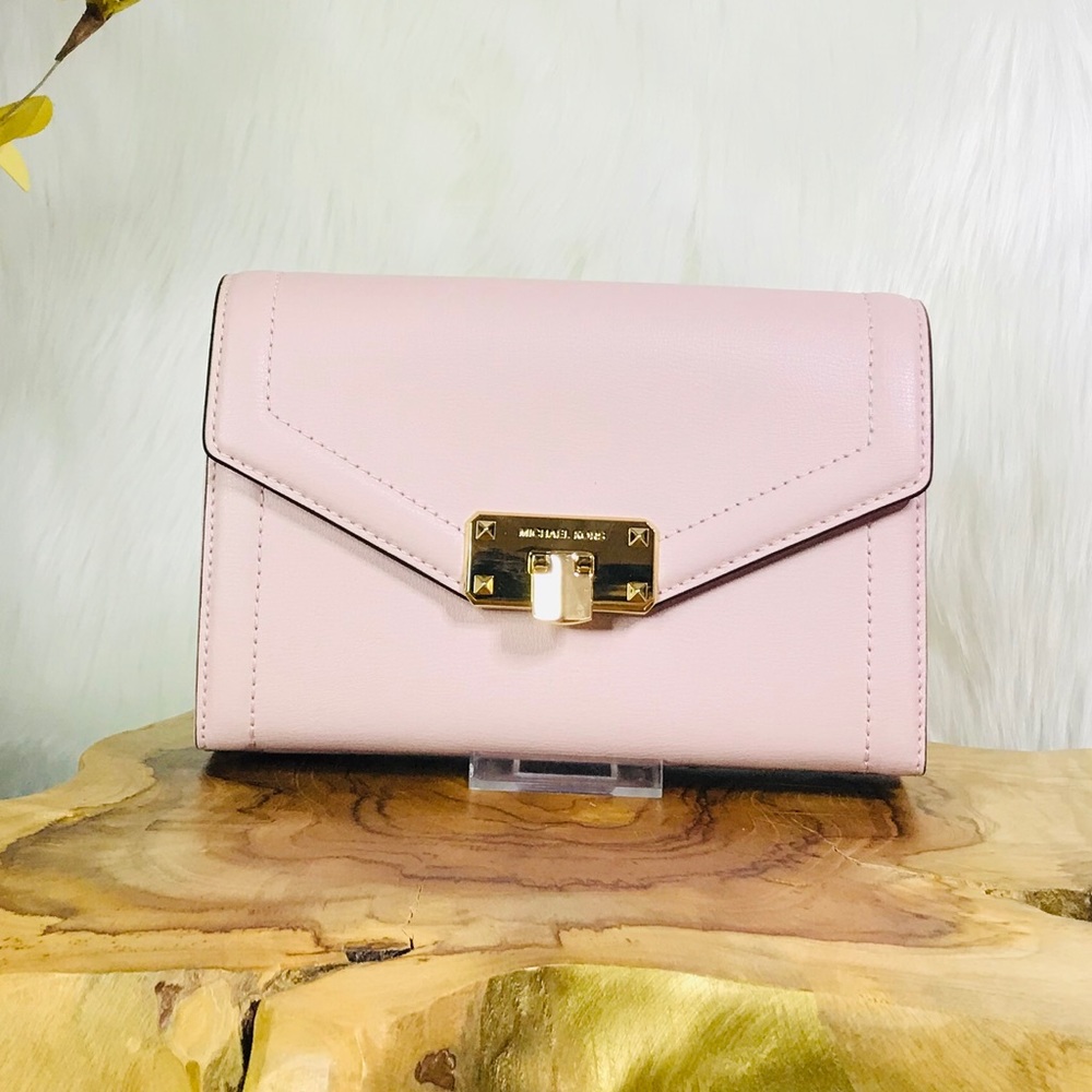 Michael Kors Kinsley Medium Wallet Crossbody Bag